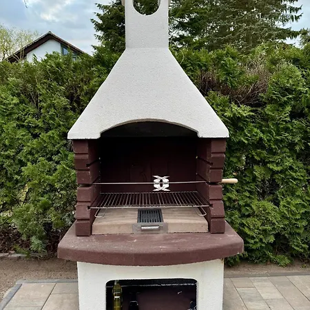 Am Mescheriner 度假居 Mescherin