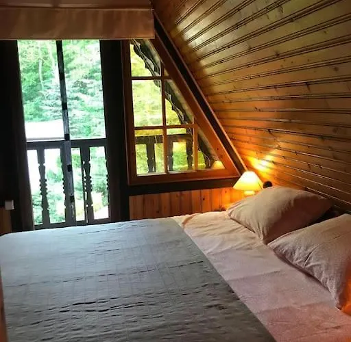 Сasa de vacaciones Am Mescheriner